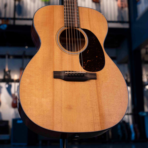 MARTIN 000E RETRO PLUS MAHOGANY WITH SOFTCASE