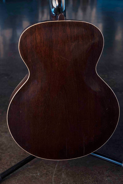VINTAGE CROMWELL G-4 ARCHTOP WITH CASE
