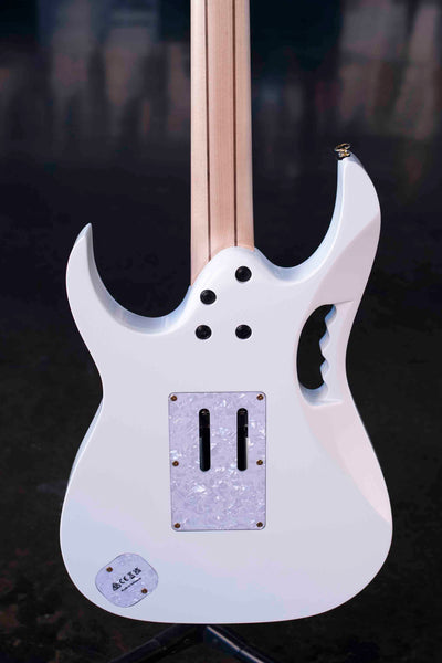 USED IBANEZ JEM7VP STEVE VAI PREMIUM SIGNATURE WITH CASE AND DIMARIZIO UTOPIA PICKUPS