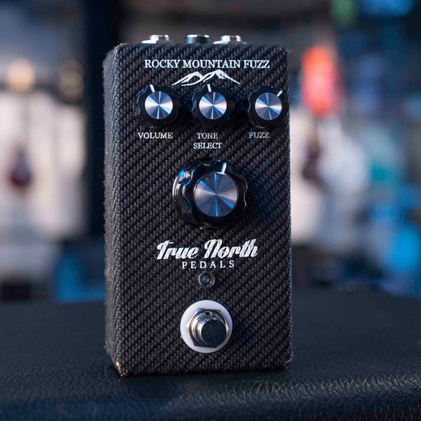 USED TRUE NORTH ROCKY MOUNTAIN FUZZ WITH BOX