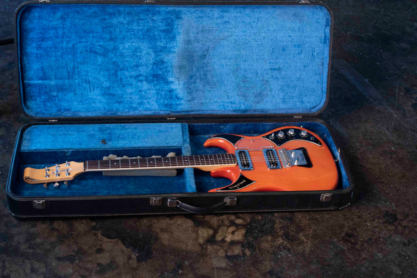VINTAGE BURNS BABY BISON 1966 WITH CASE