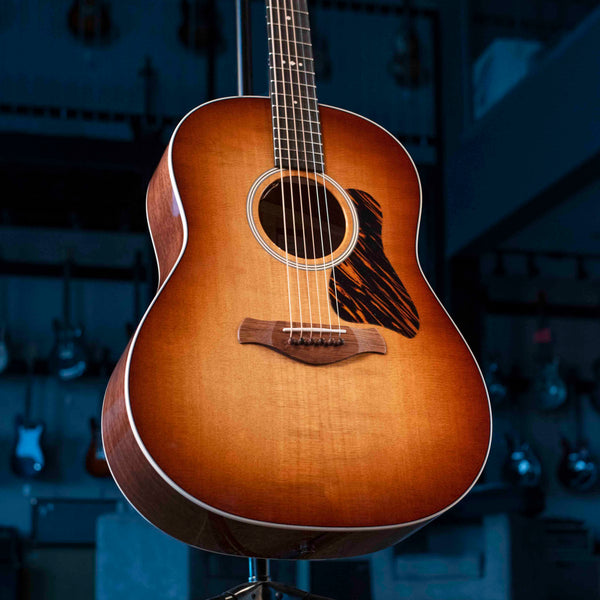 TAYLOR GOLD LABEL 517E TROPICAL MAHOGANY - SUNBURST WITH CASE