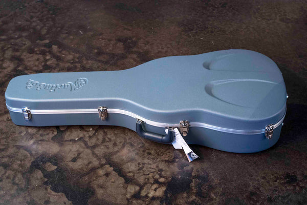 MARTIN  D-18 MOLLY TUTTLE WITH CASE