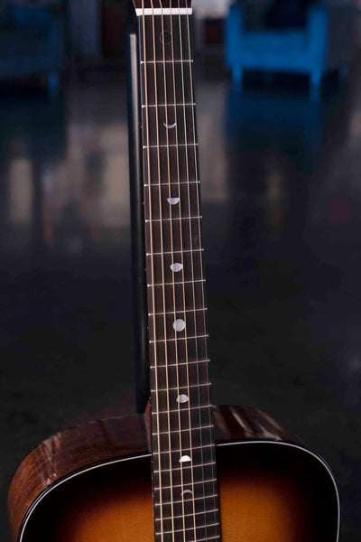 MARTIN  D-18 MOLLY TUTTLE WITH CASE