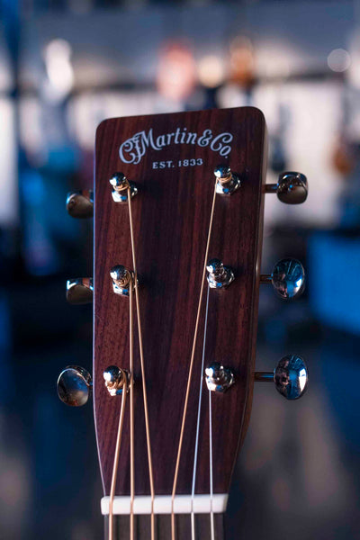 MARTIN  D-18 MOLLY TUTTLE WITH CASE