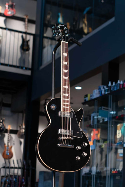 GIBSON NOEL GALLAGHER LES PAUL STANDARD -  EBONY WITH CASE