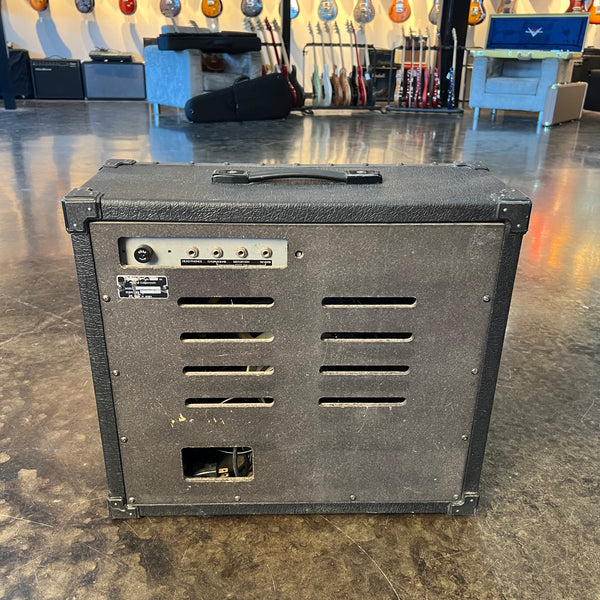 USED ROLAND JC-50 JAZZ CHORUS AMPLIFIER