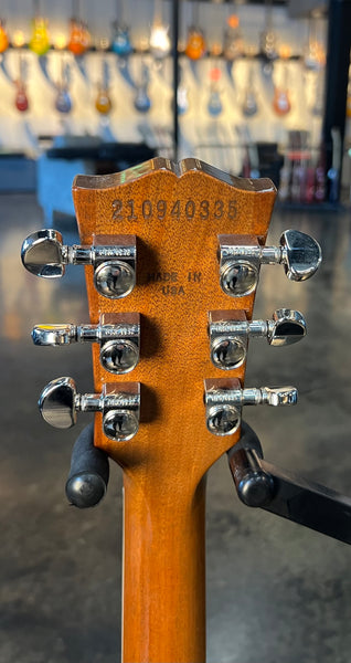 USED GIBSON LES PAUL STANDARD 60S FIGURED TOP - TRANSLUCENT FUCHSIA