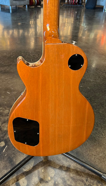 USED GIBSON LES PAUL STANDARD 60S FIGURED TOP - TRANSLUCENT FUCHSIA