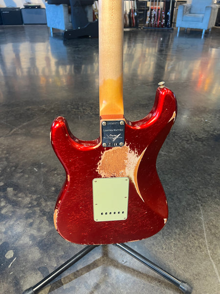 FENDER CUSTOM SHOP NAMM LIMITED 1962 STRATOCASTER HEAVY RELIC -  AGED CANDY APPLE RED