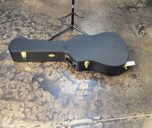 VINTAGE MARTIN D-18 - 1970 WITH CASE