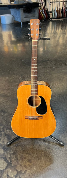 VINTAGE MARTIN D-18 - 1970 WITH CASE