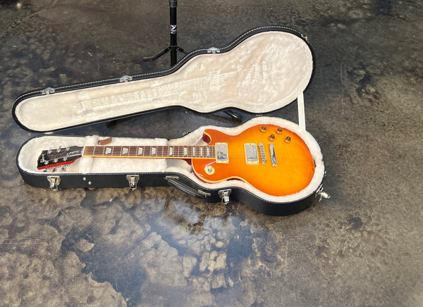 USED GIBSON 2008 LES PAUL STANDARD - HONEYBURST WITH CASE