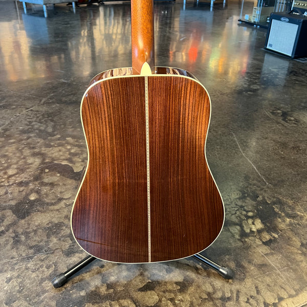 MARTIN D-28 BILLY STRINGS DREADNOUGHT WITH CASE