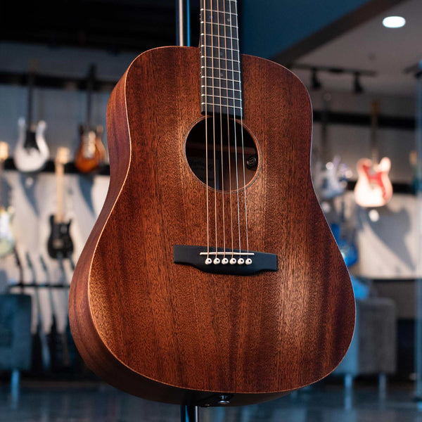 MARTIN D JUNIOR E  STREETMASTER WITH SOFTCASE