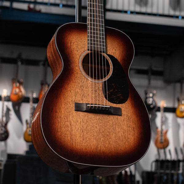 MARTIN GUITARS 00DB JEFF TWEEDY SIGNATURE WITH CASE
