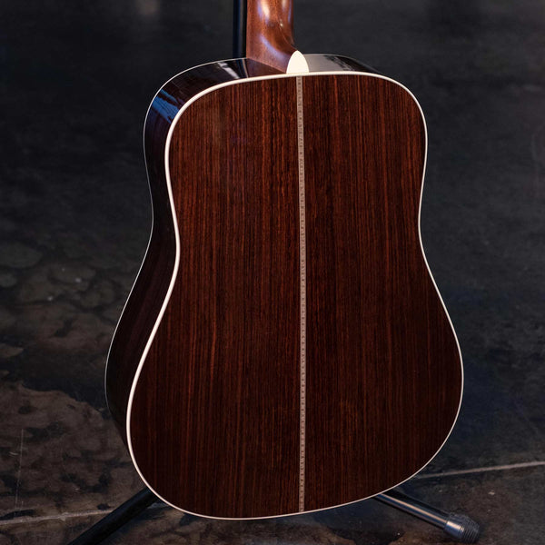 MARTIN HD-28 WITH CASE