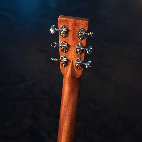 MARTIN HD-28 WITH CASE