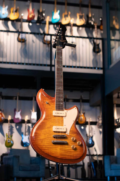 USED NOVO GUITARS DEALER LIMITED CHAMBERED SERUS P2 - FADED TEA BURST