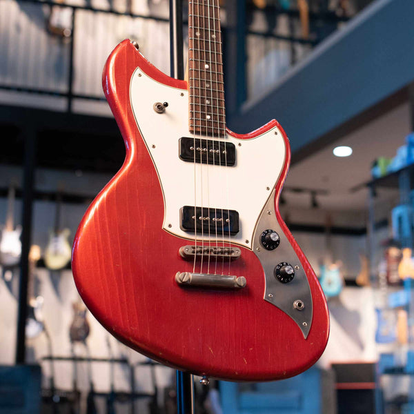 USED NOVO GUITARS SERUS P2 - CANDY APPLE RED