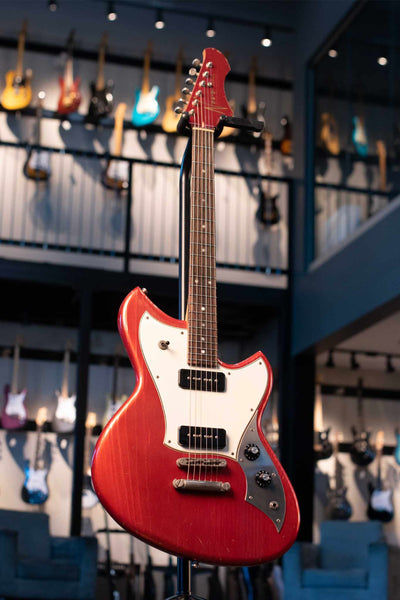 USED NOVO GUITARS SERUS P2 - CANDY APPLE RED