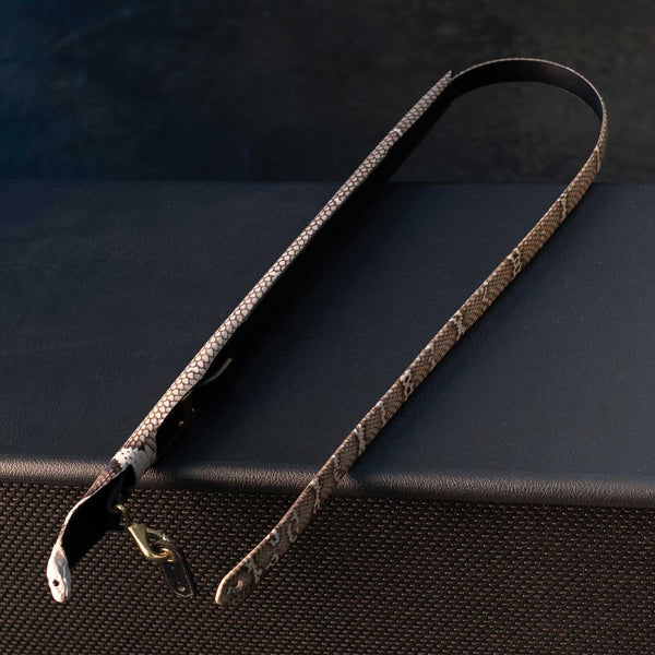 SAVAGE GUITAR STRAPS FULL TAXIDERMY COBRA