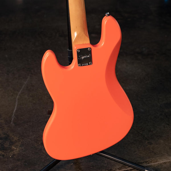 SQUIER CLASSIC VIBE '60S JAZZ BASS - TAHITIAN CORAL