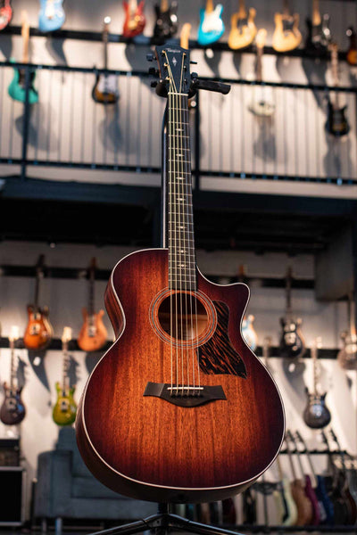 TAYLOR 324CE BARITONE-6 LTD