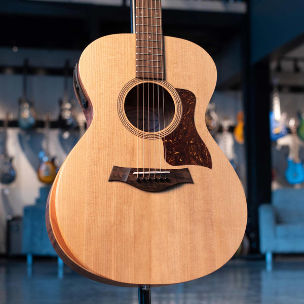 TAYLOR ACADEMY 12E LIMITED FIGURED KOA WITH GIGBAG
