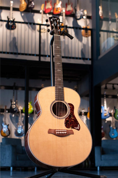 TAYLOR GOLD LABEL 814E WITH CASE