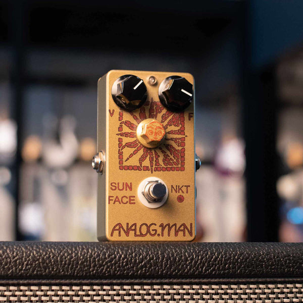 USED ANALOG MAN SUN FACE NKT RED DOT W/BOX