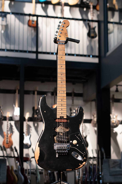 USED EVH FRANKENSTEIN RELIC SERIES - BLACK WITH EVH CASE