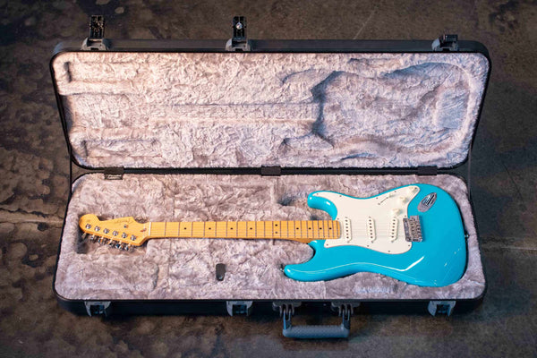 USED FENDER AMERICAN PROFESSIONAL II STRATOCASTER - MIAMI BLUE  WITH BKP PICKUPS