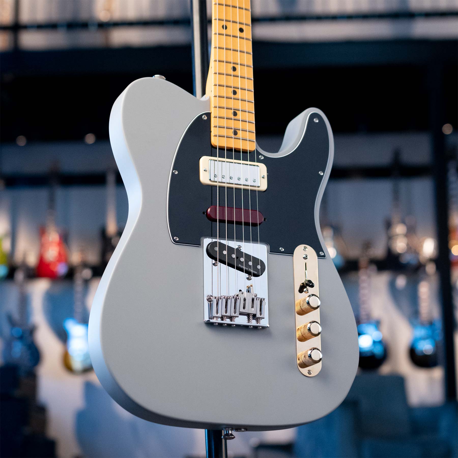 USED FENDER BRENT MASON SIGNATURE TELECASTER WITH CASE - PRIMER GRAY