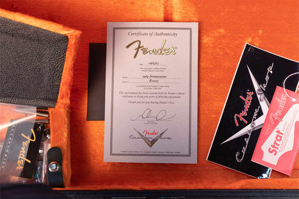 USED FENDER CUSTOM SHOP 1969 STRATOCASTER CLOSET CLASSIC W/CASE &COA