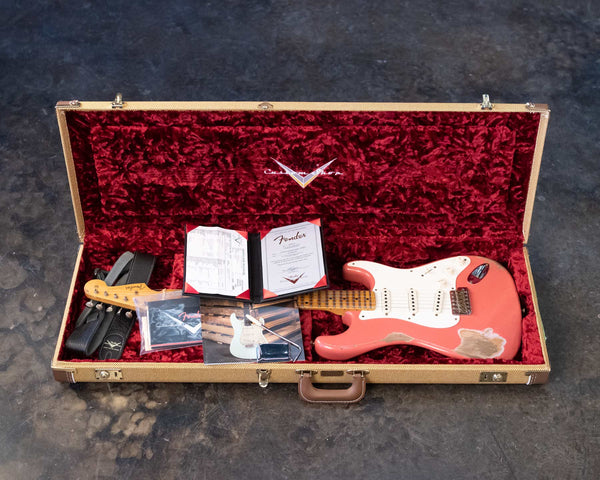 USED FENDER CUSTOM SHOP LIMITED EDITION '56 STRATOCASTER HEAVY RELIC - FADED AGED TAHITIAN CORAL
