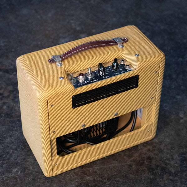 USED FENDER EC VIBRO-CHAMP ERIC CLAPTON SIGNATURE AMPLIFIER