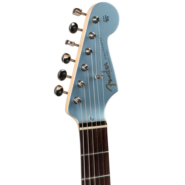 USED FENDER LIMITED EDITION AMERICAN DELUXE VINTAGE PLAYER '62 STRATOCASTER - ICE BLUE METALLIC