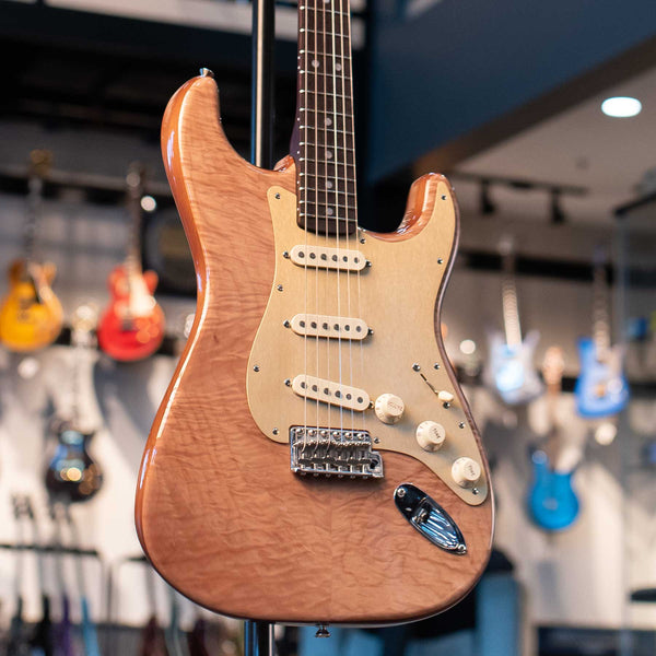 USED FENDER LIMITED EDITION ROSEWOOD NECK RARITIES - QUILT MAPLE
