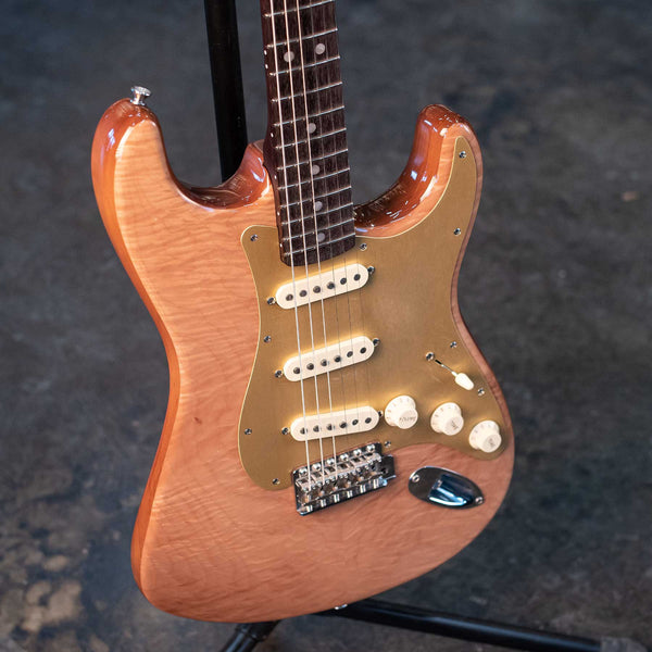 USED FENDER LIMITED EDITION ROSEWOOD NECK RARITIES - QUILT MAPLE