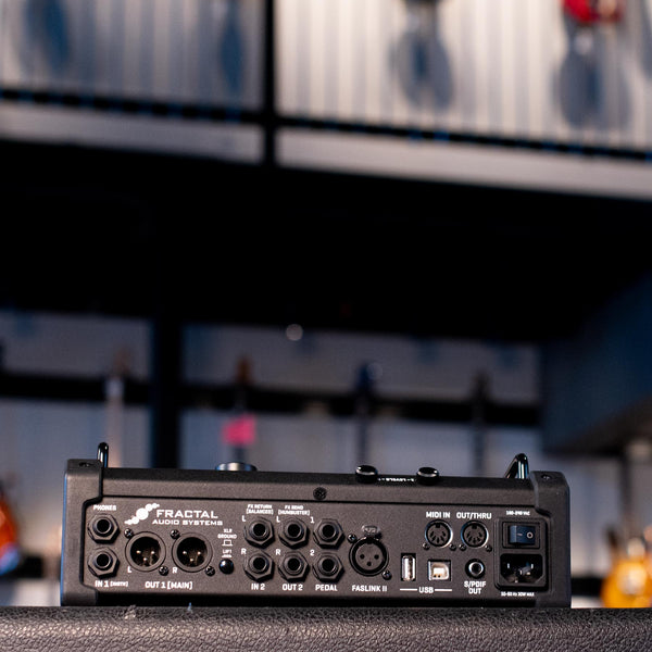USED FRACTAL AUDIO FM3 W/BOX