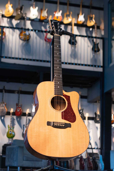 USED GIBSON HP 635 W WITH CASE AND K&K PURE MINI