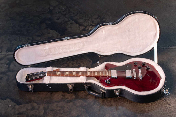 USED GIBSON LES PAUL STUDIO 2008 - WINE RED WITH CASE
