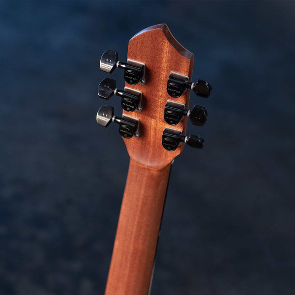 USED GILMORE GUITARS SOLIDBODY W/BAG