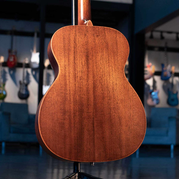USED MARTIN 000-15M STREETMASTER WITH K&K PICKUP