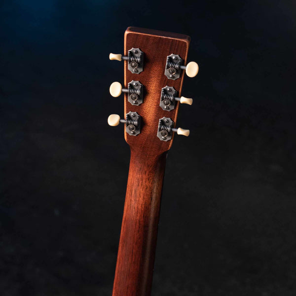 USED MARTIN 000-15M STREETMASTER WITH K&K PICKUP