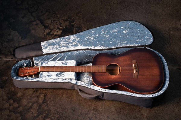 USED MARTIN 000-15M STREETMASTER WITH K&K PICKUP