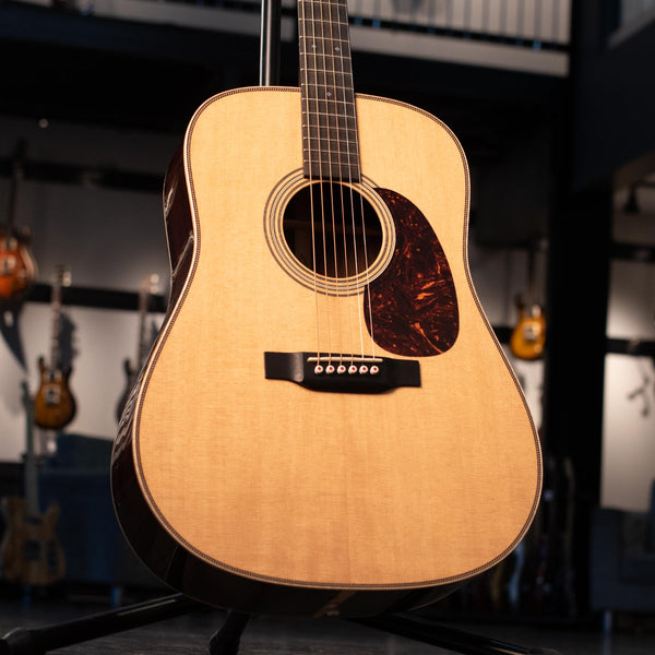 USED MARTIN D-28 MODERN DELUXE WITH CASE