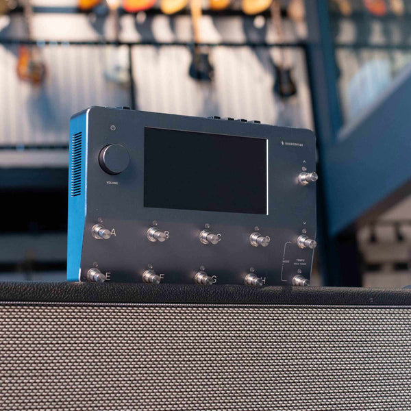 USED NEURAL DSP QUAD CORTEX WITH BOX AND CIOKS CRUX