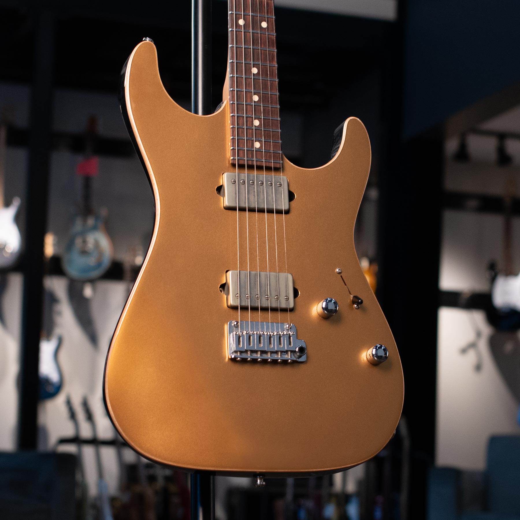 USED SUHR CUSTOM STANDARD  - VINTAGE GOLD WITH CASE